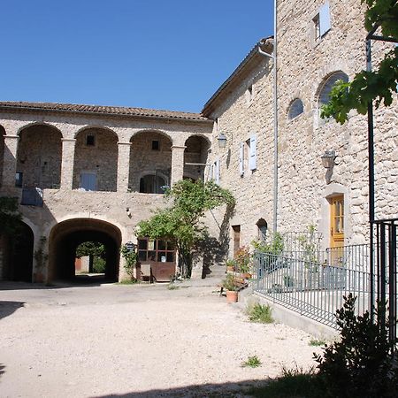 Les Jardins Du Mas Evesque Bed & Breakfast Rousson  Стая снимка