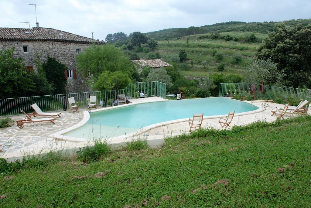 Les Jardins Du Mas Evesque Bed & Breakfast Rousson  Екстериор снимка