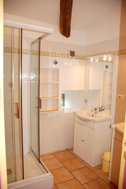 Les Jardins Du Mas Evesque Bed & Breakfast Rousson  Стая снимка