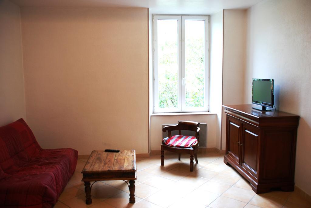 Les Jardins Du Mas Evesque Bed & Breakfast Rousson  Стая снимка
