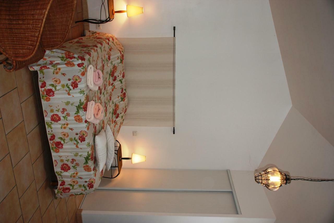 Les Jardins Du Mas Evesque Bed & Breakfast Rousson  Екстериор снимка