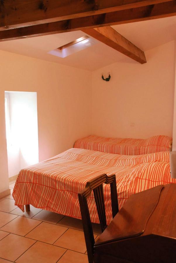 Les Jardins Du Mas Evesque Bed & Breakfast Rousson  Екстериор снимка